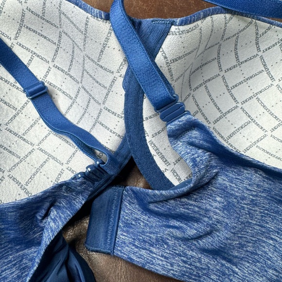Victoria Secret Uplift Semi Demi Bra - Picture 8 of 8